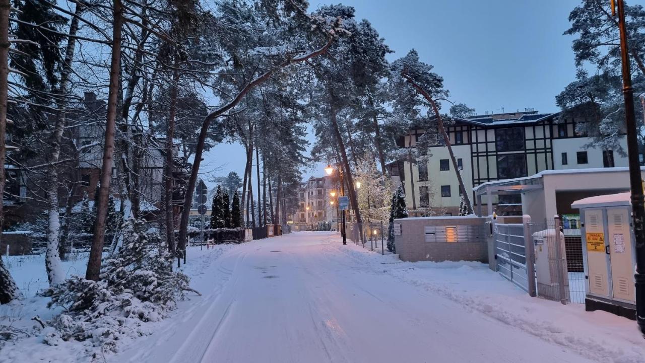 Sosnowy Zakatek - Rezydencja Park Rodzinna Mielno  Buitenkant foto